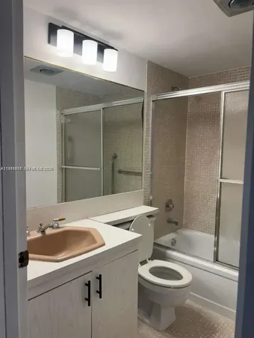 2052 Exeter C Boca Raton FL 33434