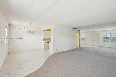 2052 Exeter C Boca Raton FL 33434