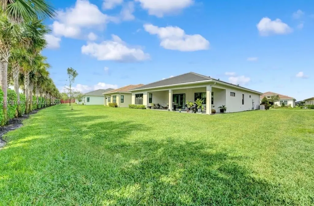5364 Siesta Key Lane Loxahatchee FL 33470