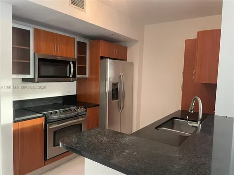 2775 NE 187th Street Aventura FL 33180