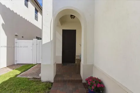3407 W 99th Place Hialeah FL 33018