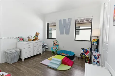 3407 W 99th Place Hialeah FL 33018