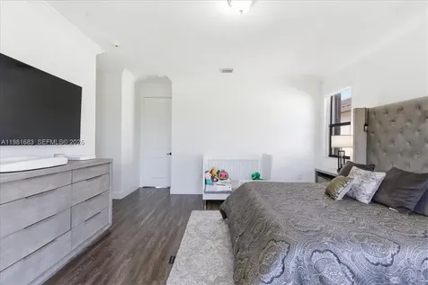 3407 W 99th Place Hialeah FL 33018