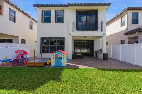 3407 W 99th Place Hialeah FL 33018