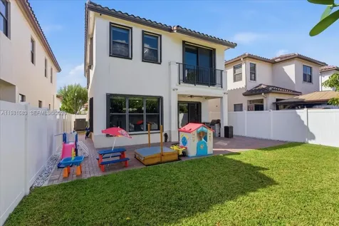 3407 W 99th Place Hialeah FL 33018