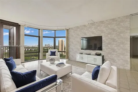 20100 W Country Club Drive Aventura FL 33180