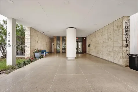 20100 W Country Club Drive Aventura FL 33180