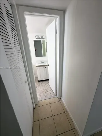 2001 Bay Drive Miami Beach FL 33141