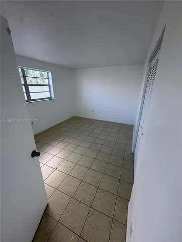 2001 Bay Drive Miami Beach FL 33141