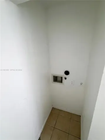 2001 Bay Drive Miami Beach FL 33141