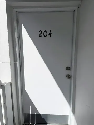 2001 Bay Drive Miami Beach FL 33141