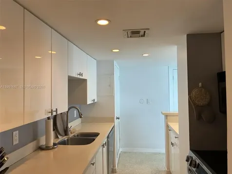 1000 West Avenue Miami Beach FL 33139