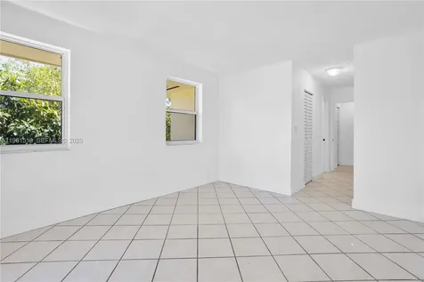 3524 NW 4th Terrace Miami FL 33125