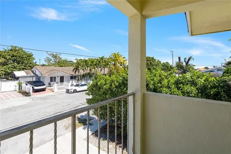 3524 NW 4th Terrace Miami FL 33125