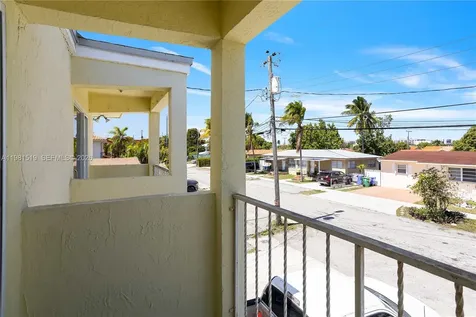 3524 NW 4th Terrace Miami FL 33125