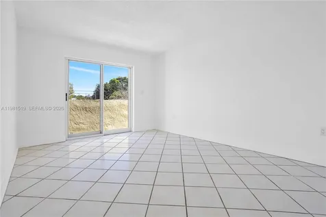 3524 NW 4th Terrace Miami FL 33125