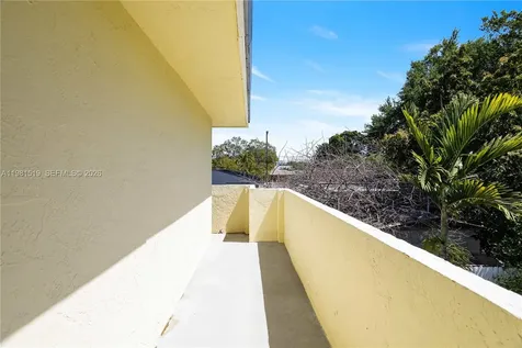 3524 NW 4th Terrace Miami FL 33125