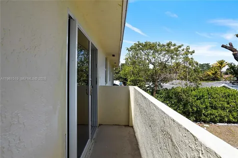 3524 NW 4th Terrace Miami FL 33125