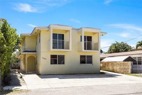 3524 NW 4th Terrace Miami FL 33125