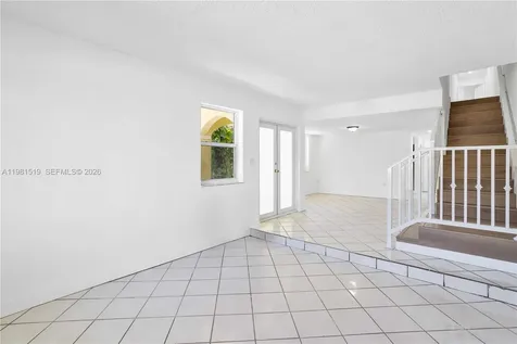 3524 NW 4th Terrace Miami FL 33125