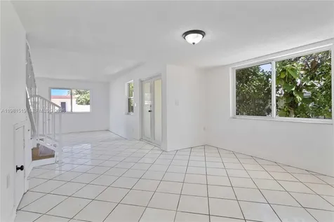 3524 NW 4th Terrace Miami FL 33125