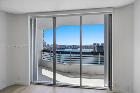 19101 NE 36th Court Aventura FL 33180