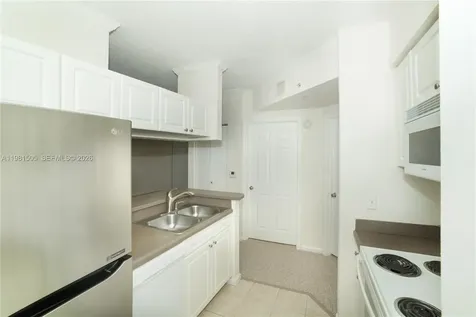 17145 N Bay Road Sunny Isles Beach FL 33160