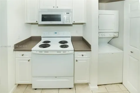 17145 N Bay Road Sunny Isles Beach FL 33160