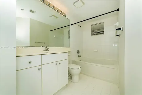 17145 N Bay Road Sunny Isles Beach FL 33160