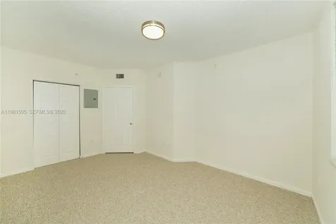 17145 N Bay Road Sunny Isles Beach FL 33160