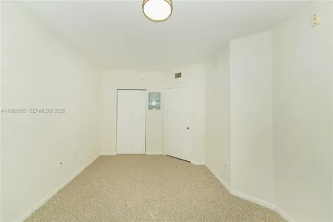 17145 N Bay Road Sunny Isles Beach FL 33160