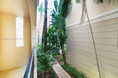 17145 N Bay Road Sunny Isles Beach FL 33160