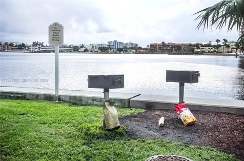 17145 N Bay Road Sunny Isles Beach FL 33160