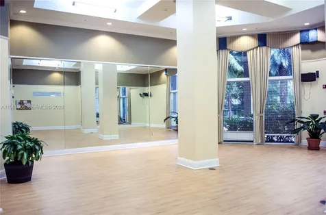 17145 N Bay Road Sunny Isles Beach FL 33160