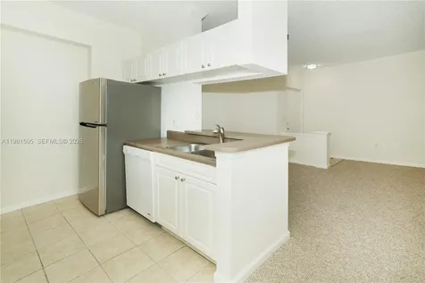 17145 N Bay Road Sunny Isles Beach FL 33160