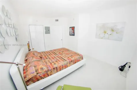 17145 N Bay Road Sunny Isles Beach FL 33160