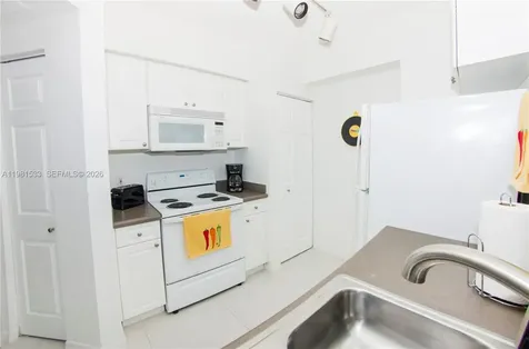 17145 N Bay Road Sunny Isles Beach FL 33160