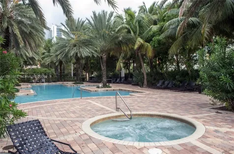 17145 N Bay Road Sunny Isles Beach FL 33160