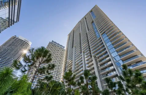 88 SW 7th Street Miami FL 33130