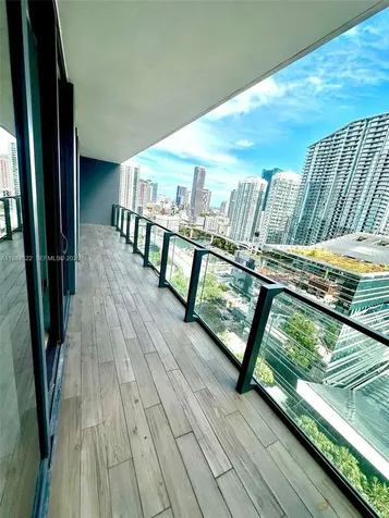 88 SW 7th Street Miami FL 33130