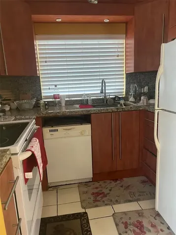1100 Colony Point Circle Pembroke Pines FL 33026