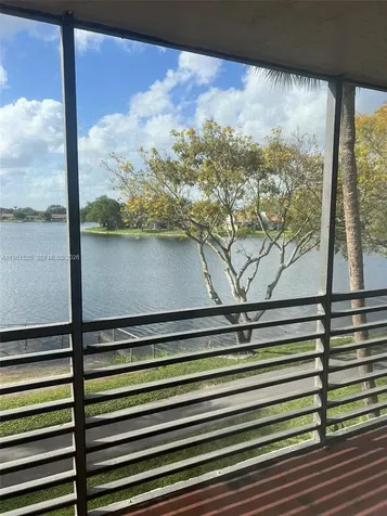 1100 Colony Point Circle Pembroke Pines FL 33026