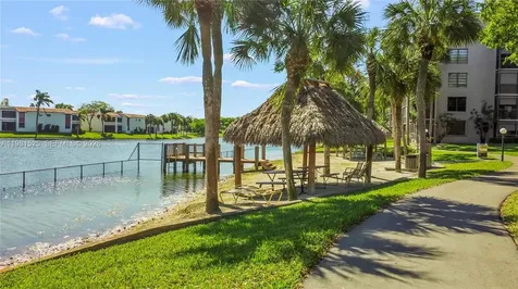 1100 Colony Point Circle Pembroke Pines FL 33026
