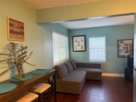 1544 NW 4th Avenue Fort Lauderdale FL 33311