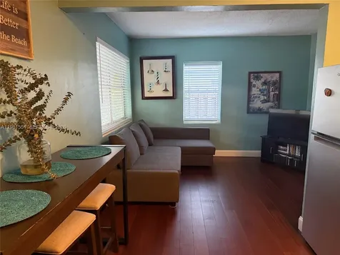 1544 NW 4th Avenue Fort Lauderdale FL 33311
