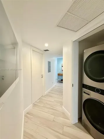 1300 Brickell Bay Drive Miami FL 33131