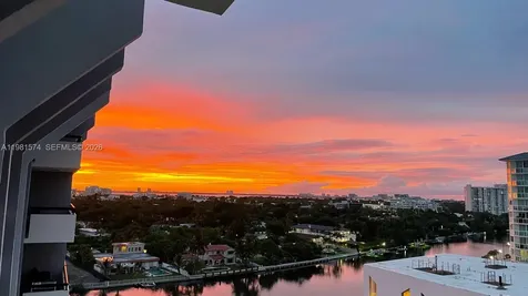 3200 Collins Avenue Miami Beach FL 33140