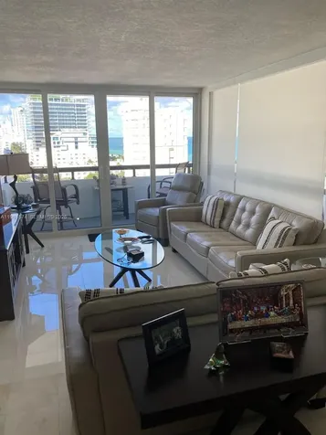 3200 Collins Avenue Miami Beach FL 33140