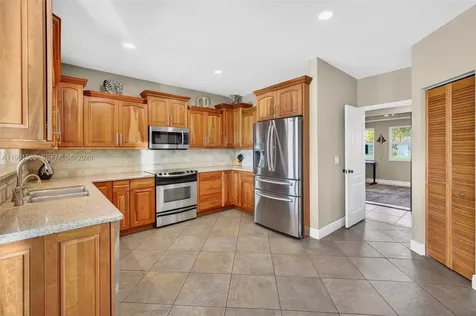 10376 SW 18th Street Davie FL 33324