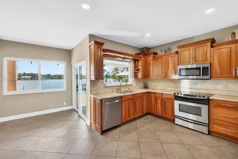 10376 SW 18th Street Davie FL 33324